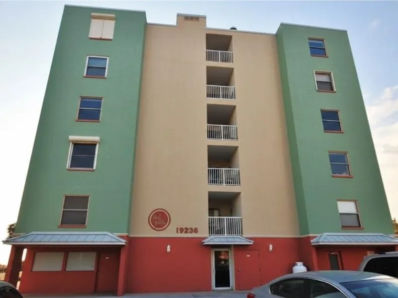 19236 Gulf Boulevard, Unit 104, Indian Shores, FL, 33785