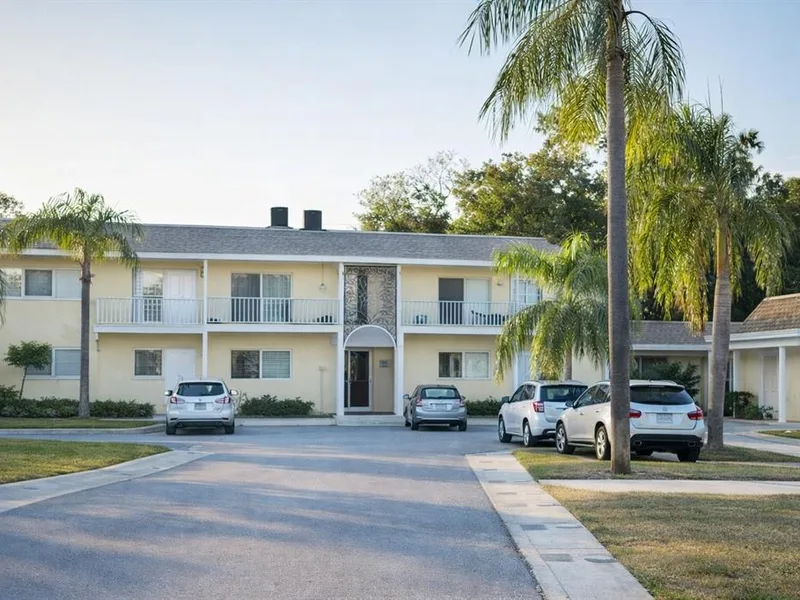 610 Indian Rocks Road N, Unit 114, Belleair Bluffs, FL, 33770