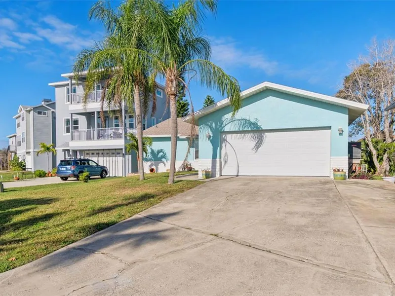 216 176th Avenue E, Redington Shores, FL, 33708