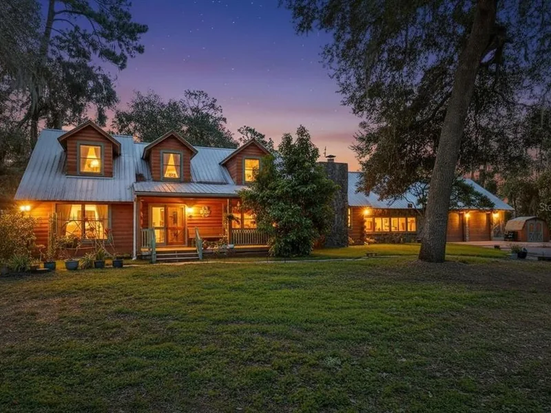 2635 N Dover Road, Dover, FL, 33527