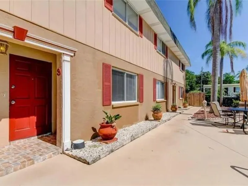 300 6th Street N, Unit W2, Safety Harbor, FL, 34695