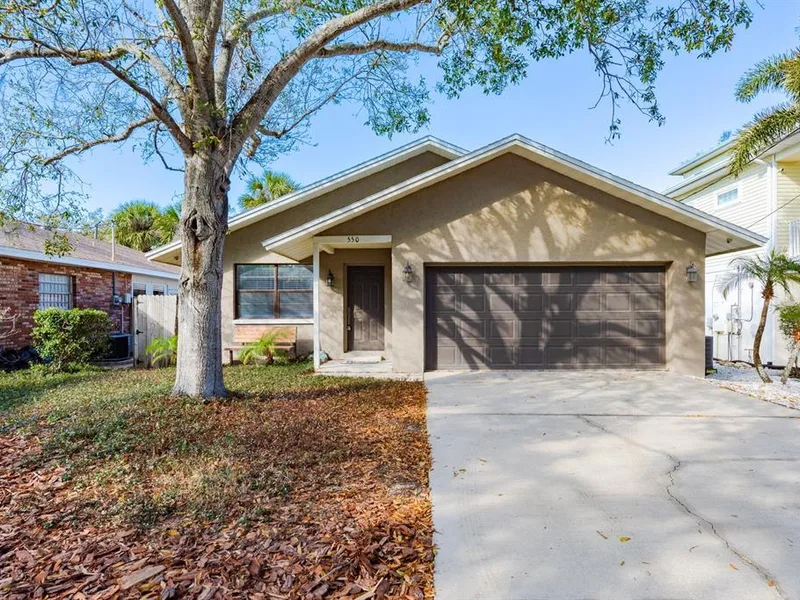 550 Ontario Avenue, Crystal Beach, FL, 34681