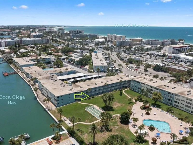 6201 2nd Street E, Unit 73, St Pete Beach, FL, 33706