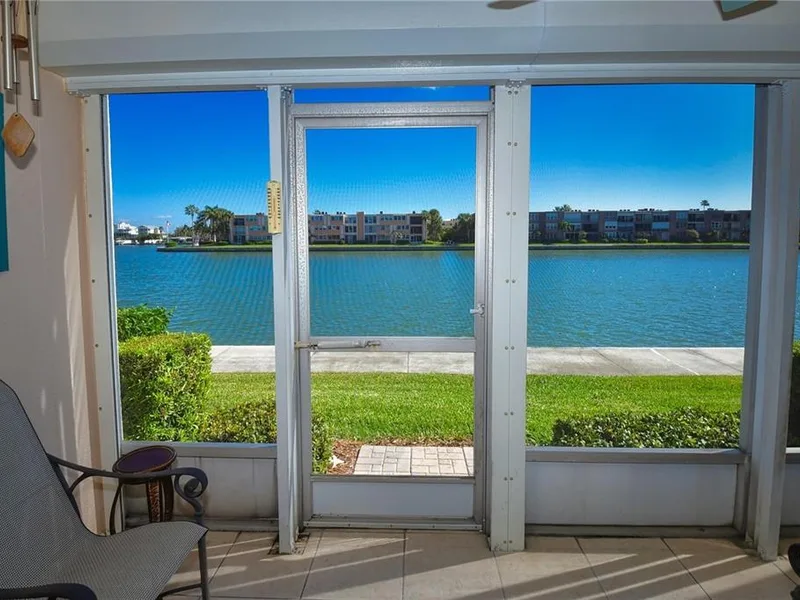 7645 Sun Island Drive S, Unit 103, South Pasadena, FL, 33707