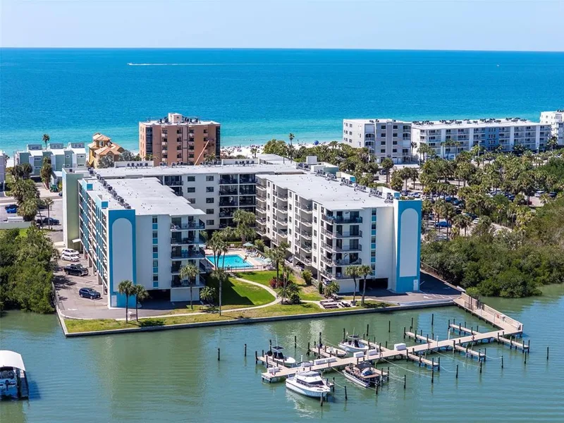 19531 Gulf Boulevard, Unit 414, Indian Shores, FL, 33785