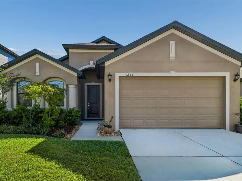 1214 Florablu Drive, Seffner, FL, 33584