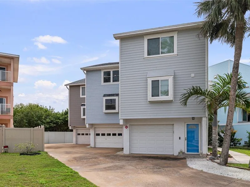 619 2nd Street, Unit 2, Indian Rocks Beach, FL, 33785