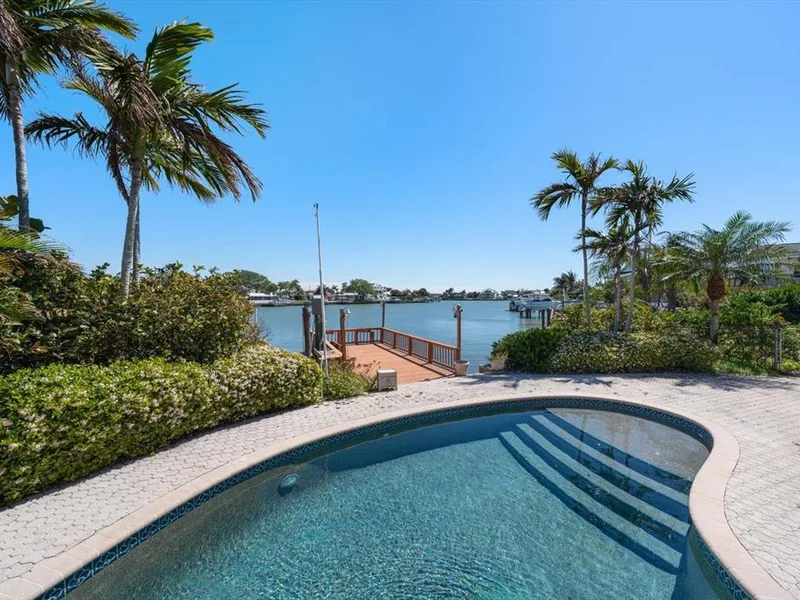 483 Harbor Drive N, Indian Rocks Beach, FL, 33785