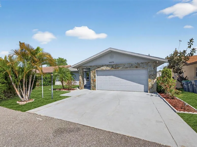 10275 113th Street, Seminole, FL, 33778