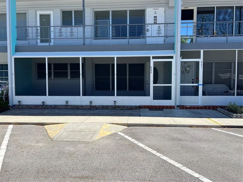 4061 55th Way N, Unit 942, Kenneth City, FL, 33709