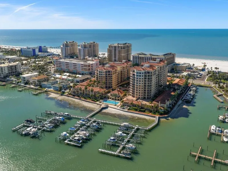 521 Mandalay Avenue, Unit 701, Clearwater Beach, FL, 33767