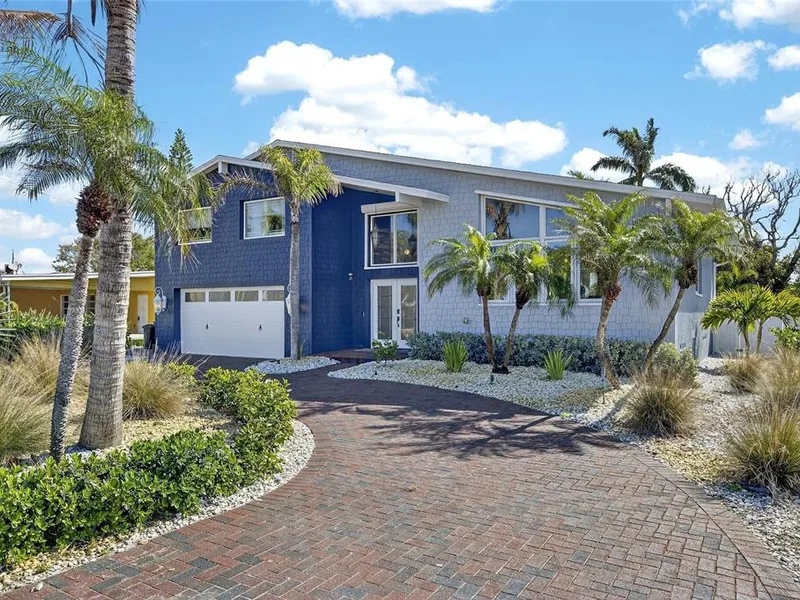 931 Gulf Boulevard, Belleair Beach, FL, 33786