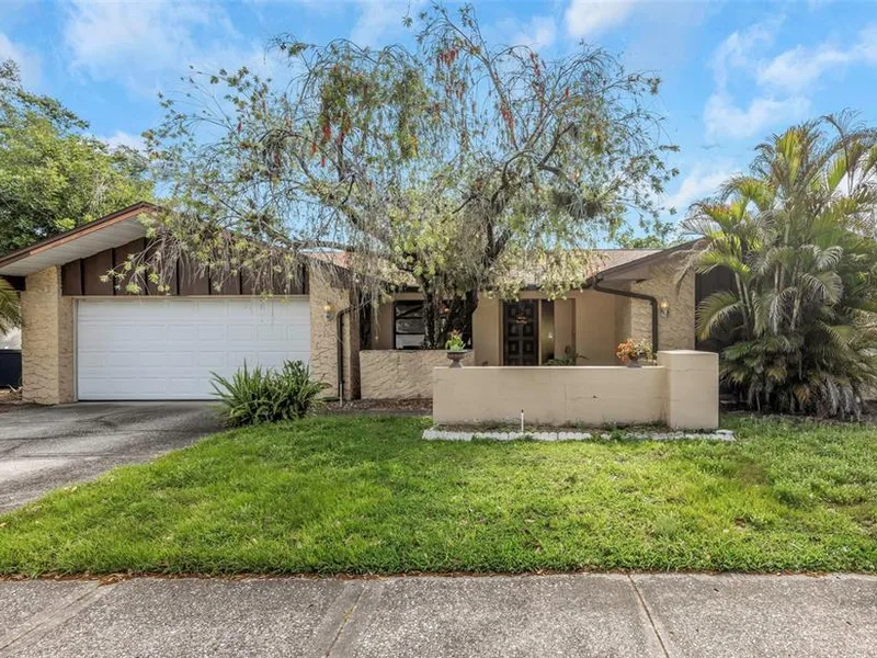 107 Country Villas Drive, Safety Harbor, FL, 34695