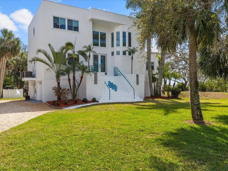 375 Wellington Avenue, Oldsmar, FL, 34677