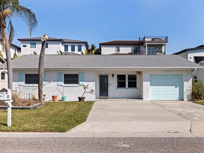 176 175th Avenue E, Redington Shores, FL, 33708