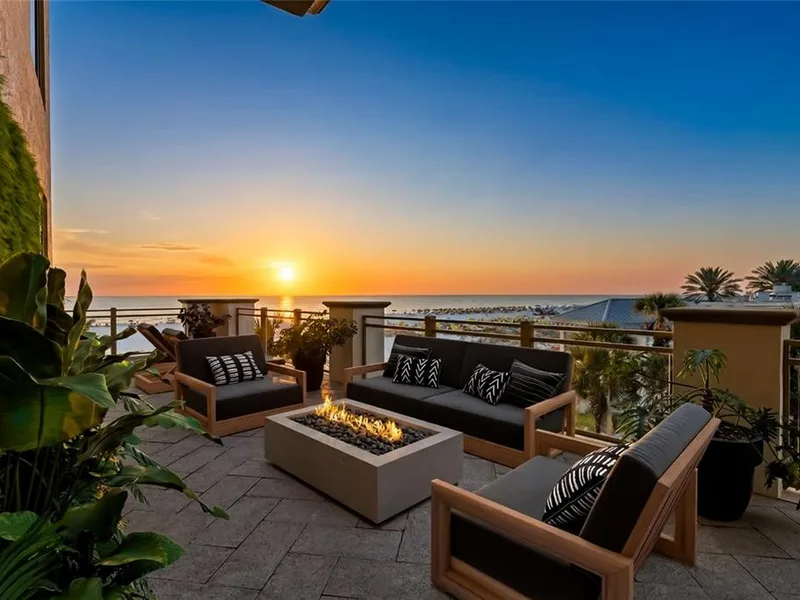 11 Baymont Street, Unit 302, Clearwater Beach, FL, 33767