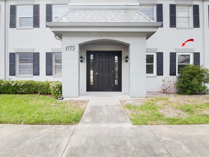 1175 Rue Des Chateaux, Unit 1b, South Pasadena, FL, 33707