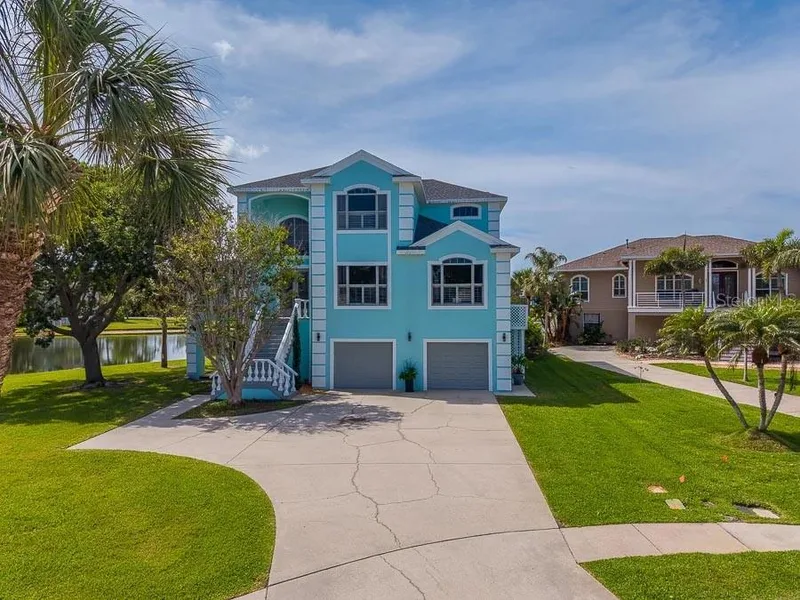 2106 Pelican Court, Tarpon Springs, FL, 34689