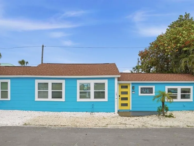 118 92nd Avenue, Treasure Island, FL, 33706