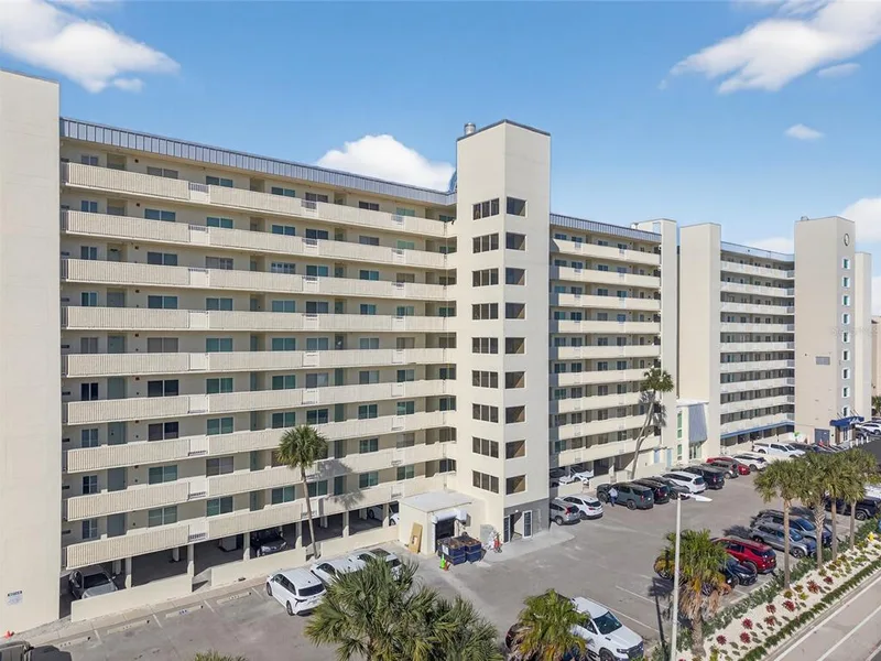 20000 Gulf Boulevard, Unit 305, Indian Shores, FL, 33785