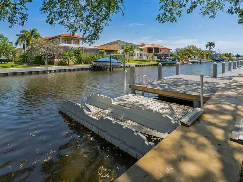 340 Moorings Cove Drive, Unit 3g, Tarpon Springs, FL, 34689