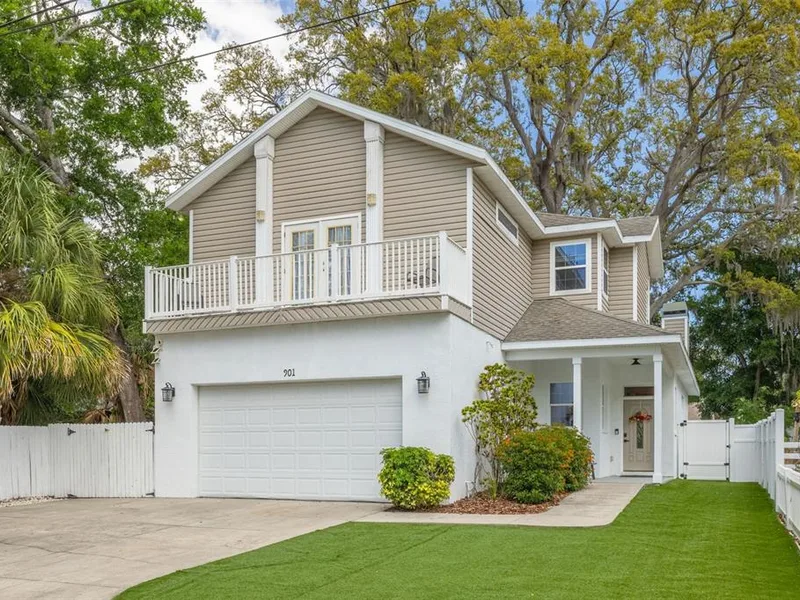 901 Virginia Avenue, Tarpon Springs, FL, 34689