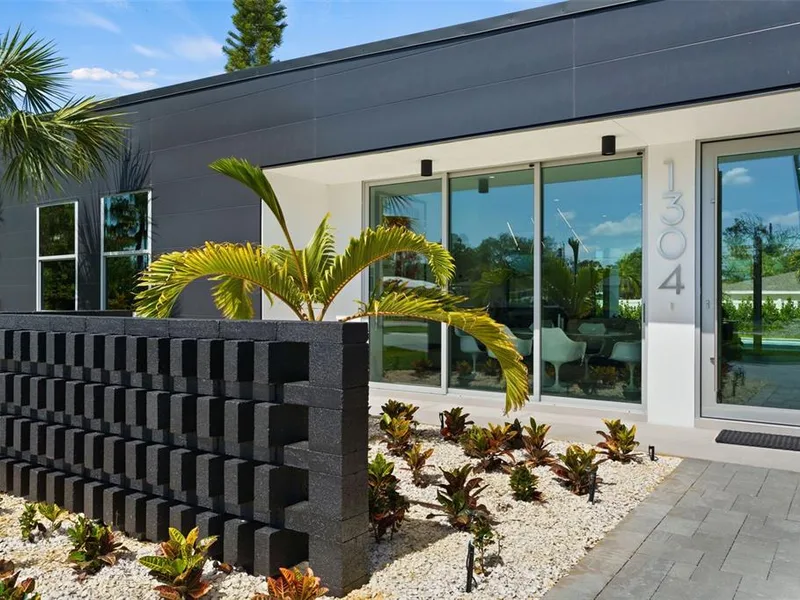 1304 Indian Rocks Road, Belleair, FL, 33756