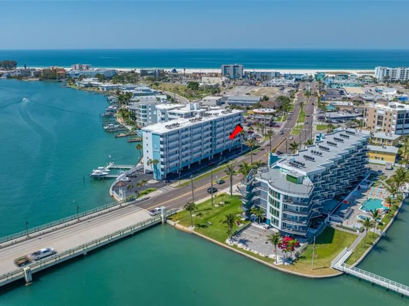 285 107th Avenue, Unit 306, Treasure Island, FL, 33706