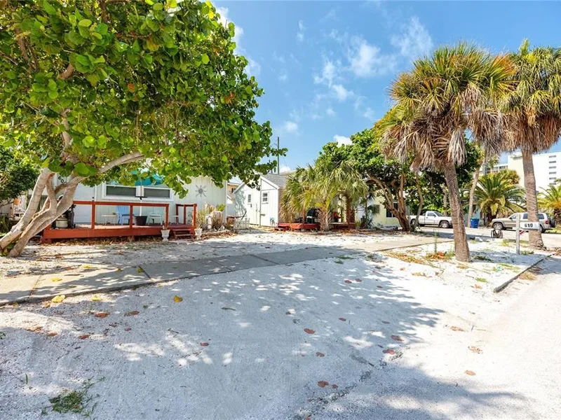 608 72nd Avenue, St Pete Beach, FL, 33706
