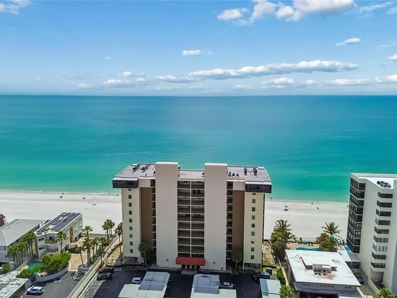15400 Gulf Boulevard, Unit 402, Madeira Beach, FL, 33708