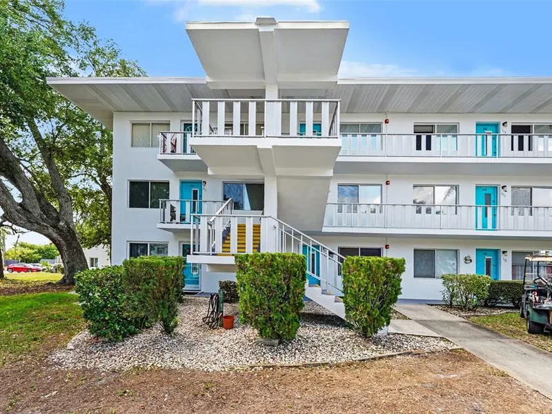 8402 111th Street N, Unit 101, Seminole, FL, 33772