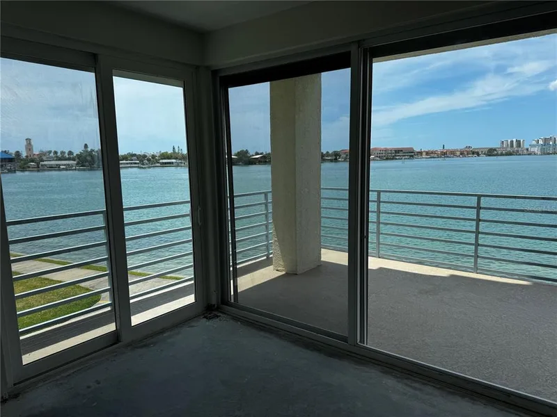 7932 Sailboat Key Boulevard S, Unit 101, South Pasadena, FL, 33707