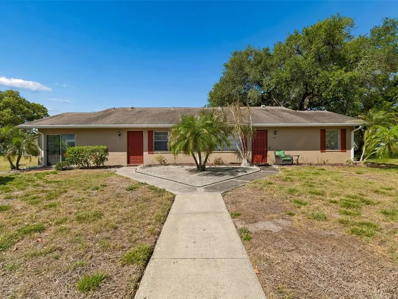 1904 Canterbury Lane, Unit 5, Sun City Center, FL, 33573