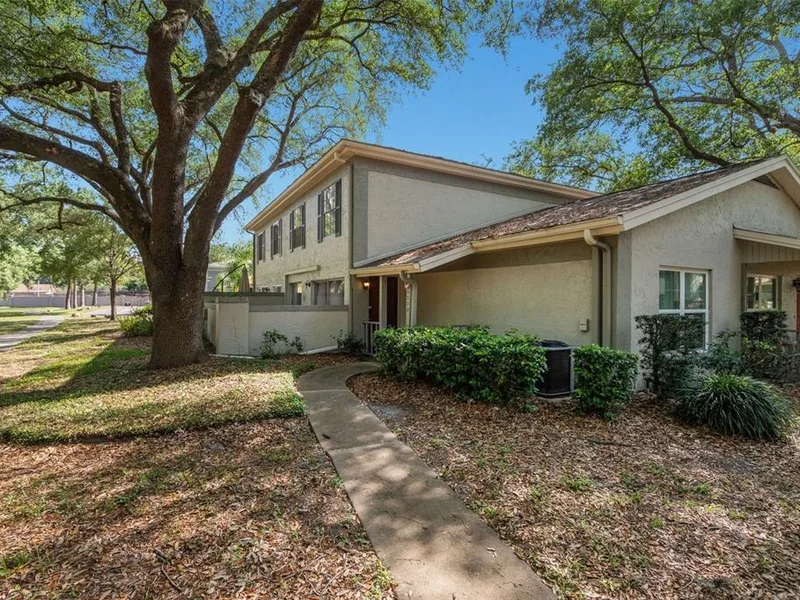 6322 Treetop Circle, Temple Terrace, FL, 33617