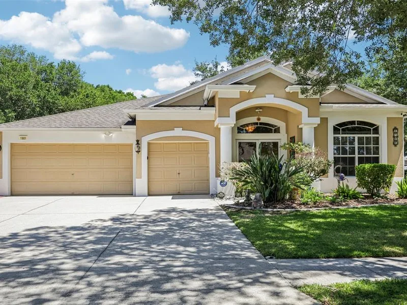 1901 Heartland Circle, Valrico, FL, 33594