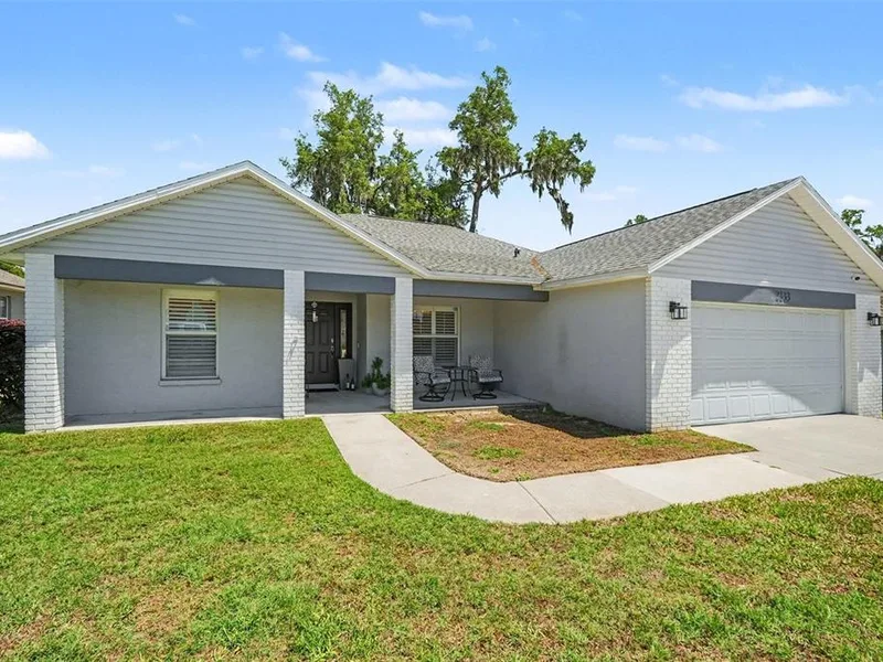 2333 Towering Oaks Circle, Seffner, FL, 33584