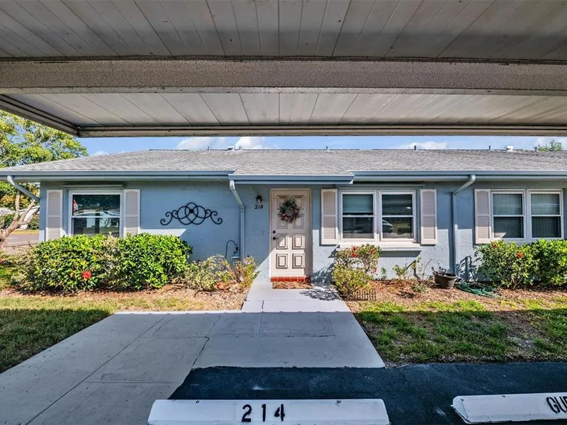 214 Gloucester Boulevard, Sun City Center, FL, 33573