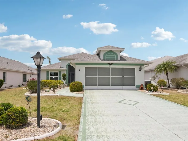 214 Linger Lane, Sun City Center, FL, 33573