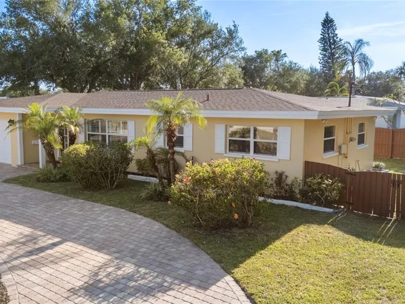 1110 Varona, Belleair, FL, 33756