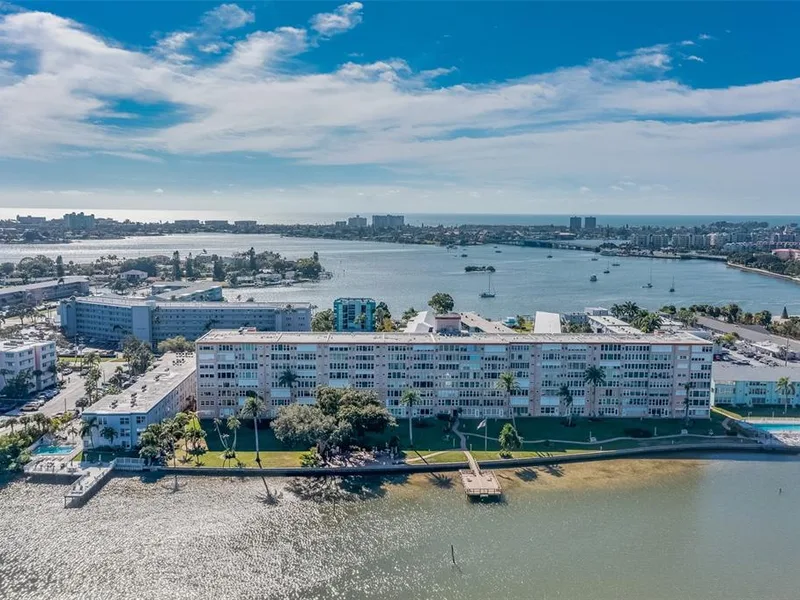 1847 Shore Drive S, Unit 117, South Pasadena, FL, 33707