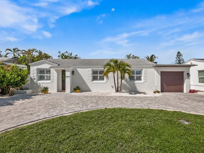 14024 N Bayshore Drive, Madeira Beach, FL, 33708