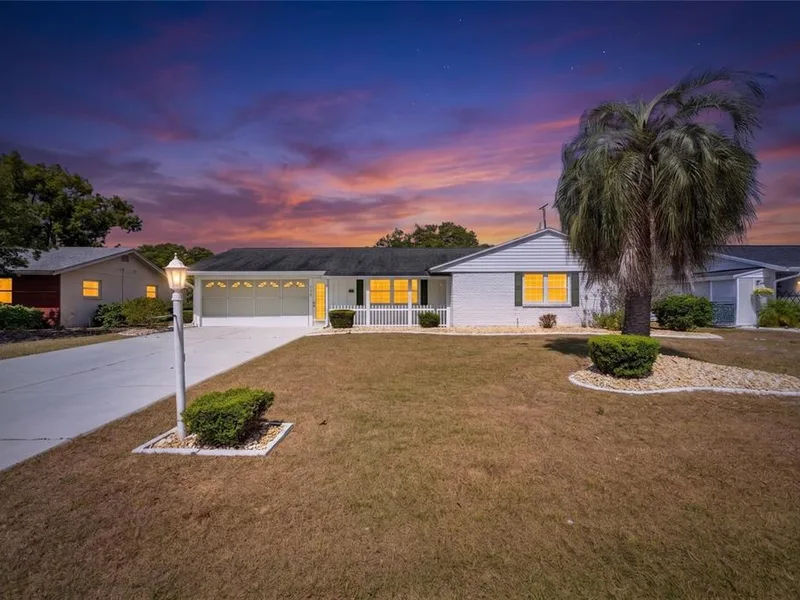 1210 Valley Forge Blvd, Unit 9, Sun City Center, FL, 33573