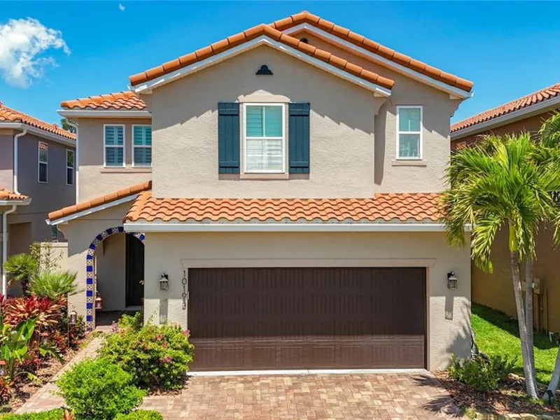 10193 Grand Oak Circle, Madeira Beach, FL, 33708