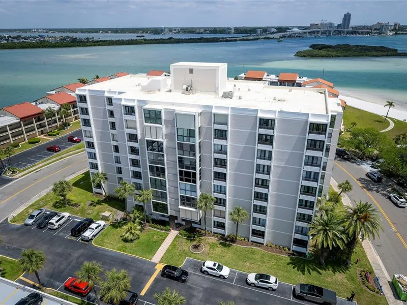 855 Bayway Boulevard, Unit 308, Clearwater Beach, FL, 33767