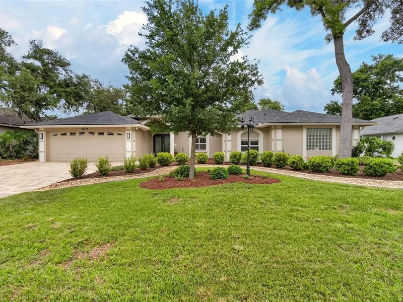 2804 Clubhouse Drive, Plant City, FL, 33566
