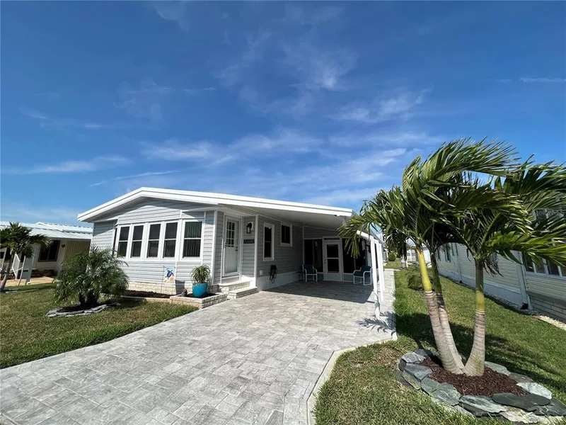 2038 Maui Drive, Holiday, FL, 34691