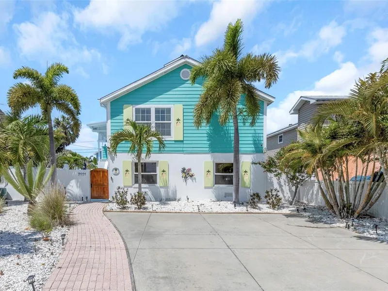 2921 Dupont Street S, Gulfport, FL, 33707