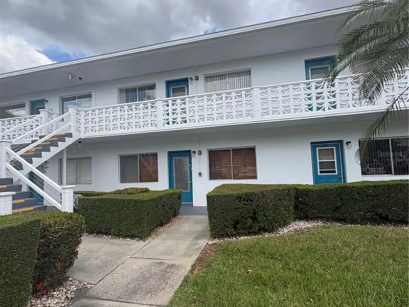 8220 112th Street, Unit 109, Seminole, FL, 33772