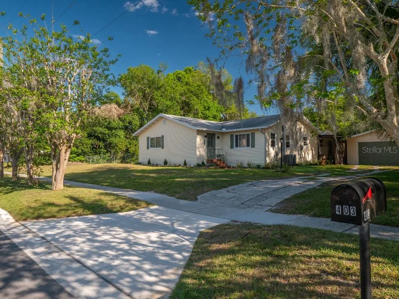 403 E Carolina Avenue, Plant City, FL, 33563