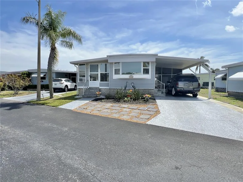 614 Mount Key Avenue NE, Unit 631, St Petersburg, FL, 33702